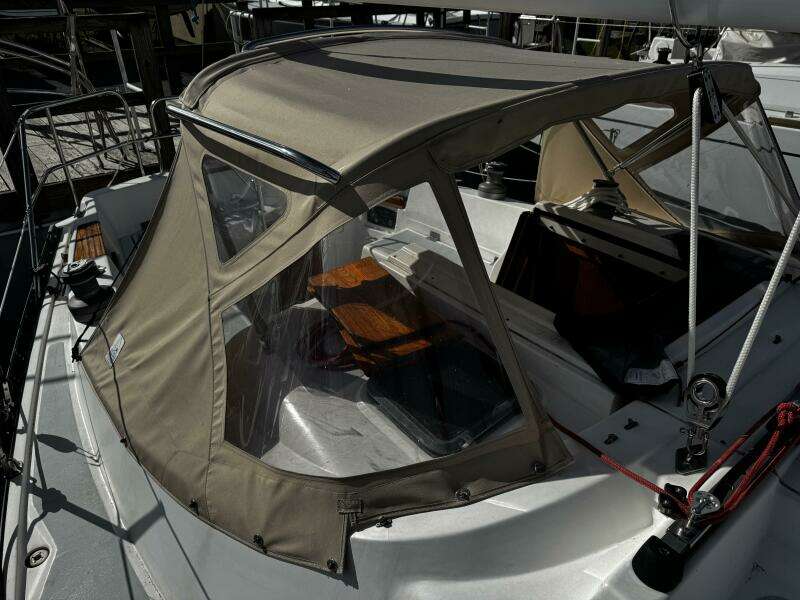 37ft Hunter Yacht For Sale