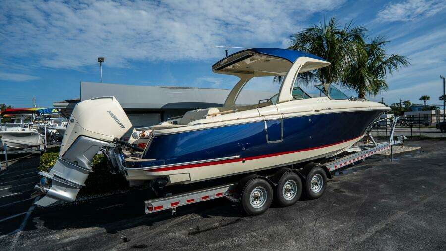 31ft Chris Craft Yacht For Sale