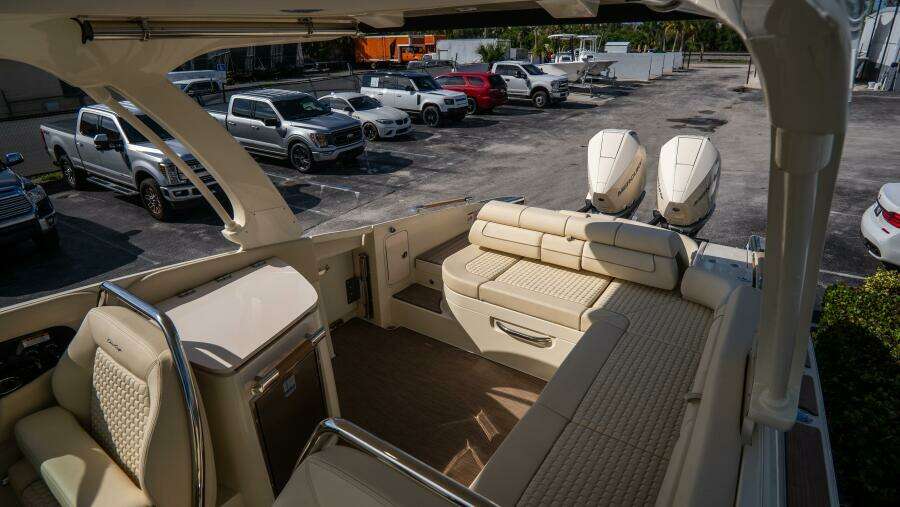 31ft Chris Craft Yacht For Sale