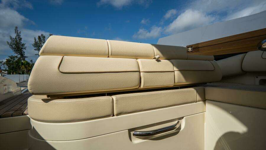 31ft Chris Craft Yacht For Sale