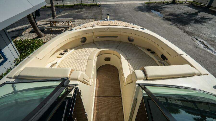 31ft Chris Craft Yacht For Sale