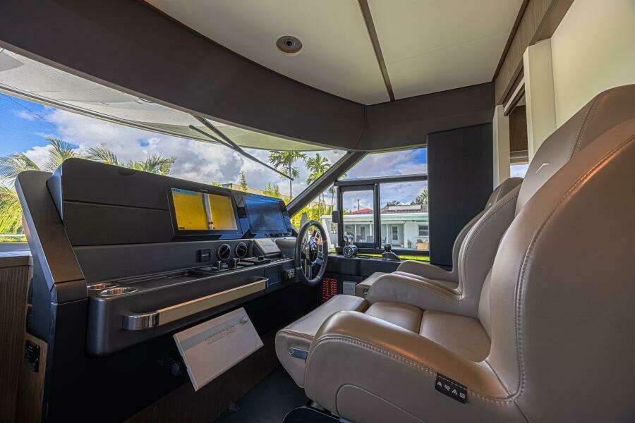 66ft Azimut Yacht For Sale