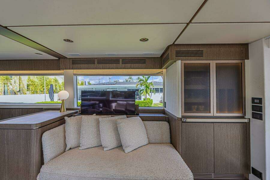 66ft Azimut Yacht For Sale