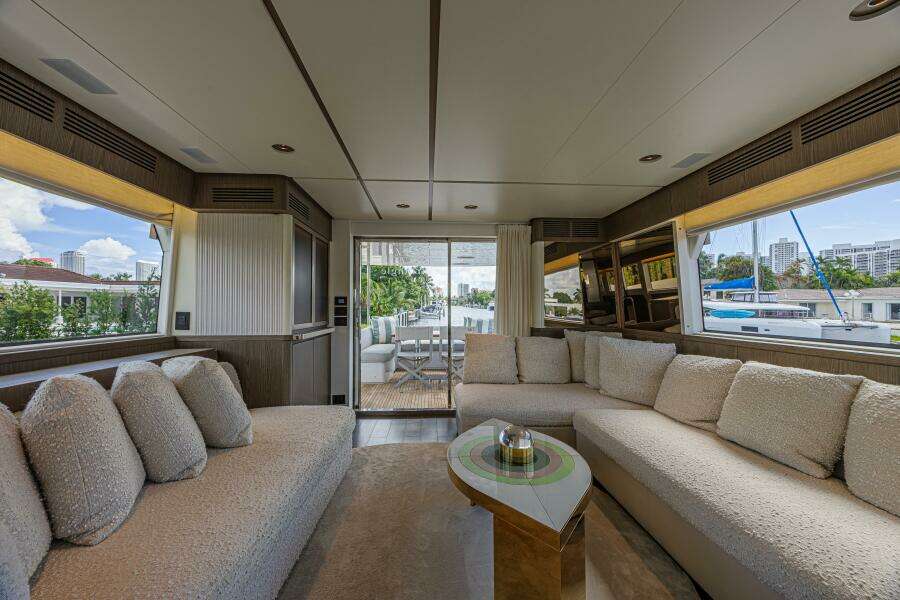 66ft Azimut Yacht For Sale