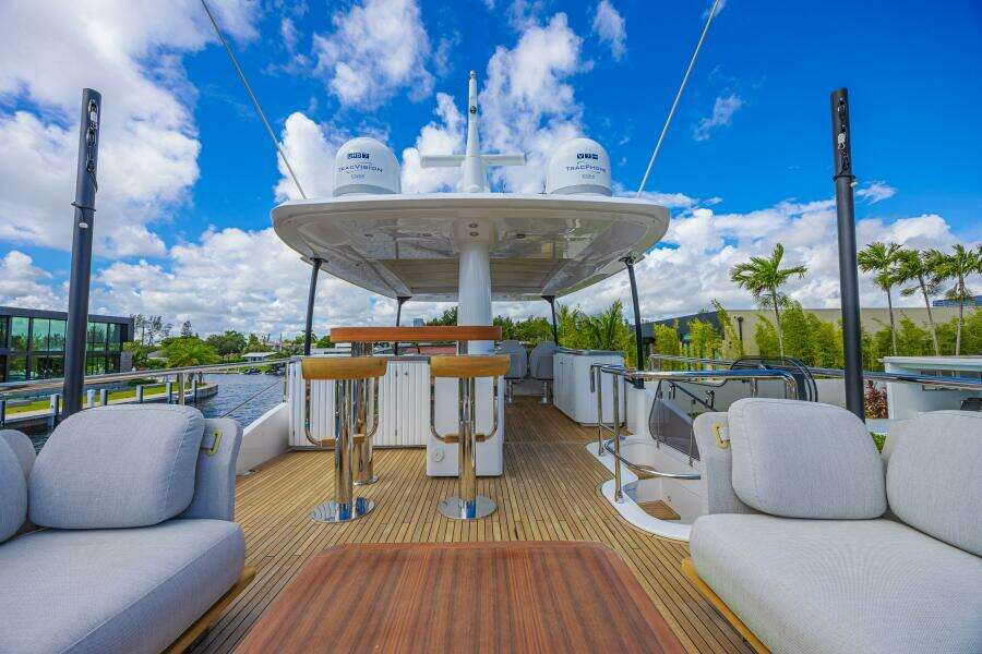 66ft Azimut Yacht For Sale