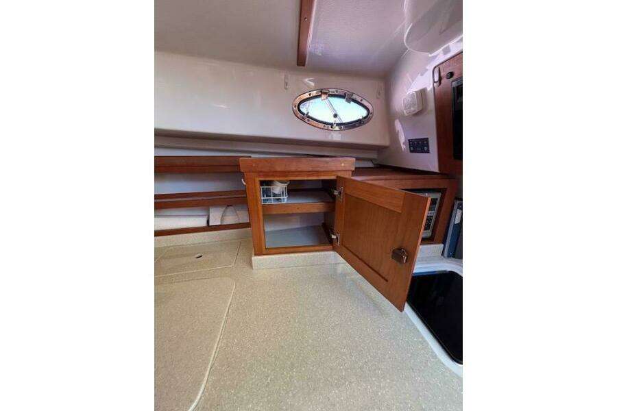 Hannah E 30ft Back Cove Yacht For Sale