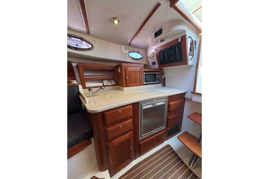Hannah E 30ft Back Cove Yacht For Sale