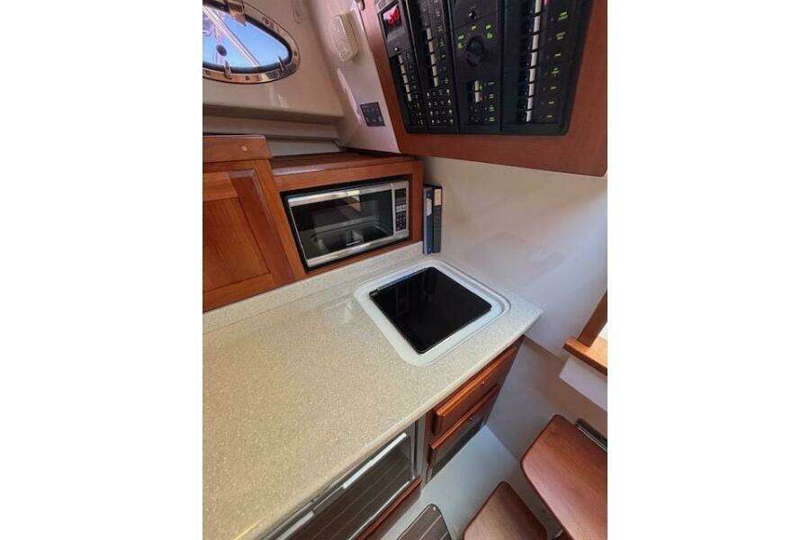 Hannah E 30ft Back Cove Yacht For Sale