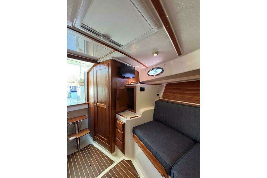 Hannah E 30ft Back Cove Yacht For Sale