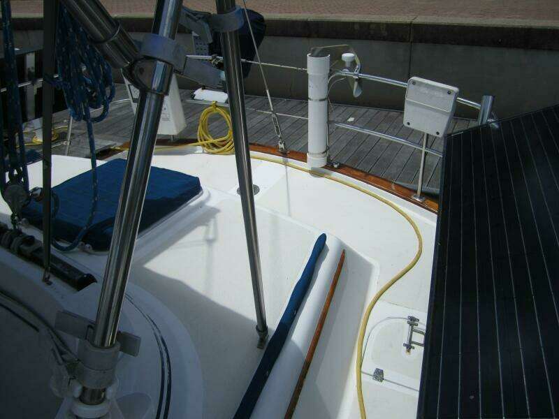 Idem II 38ft Endeavour Yacht For Sale