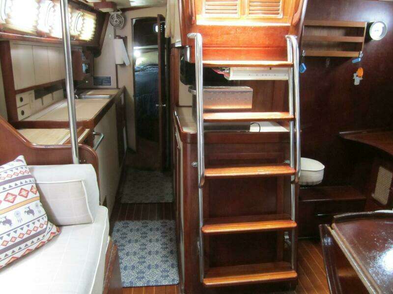 Idem II 38ft Endeavour Yacht For Sale