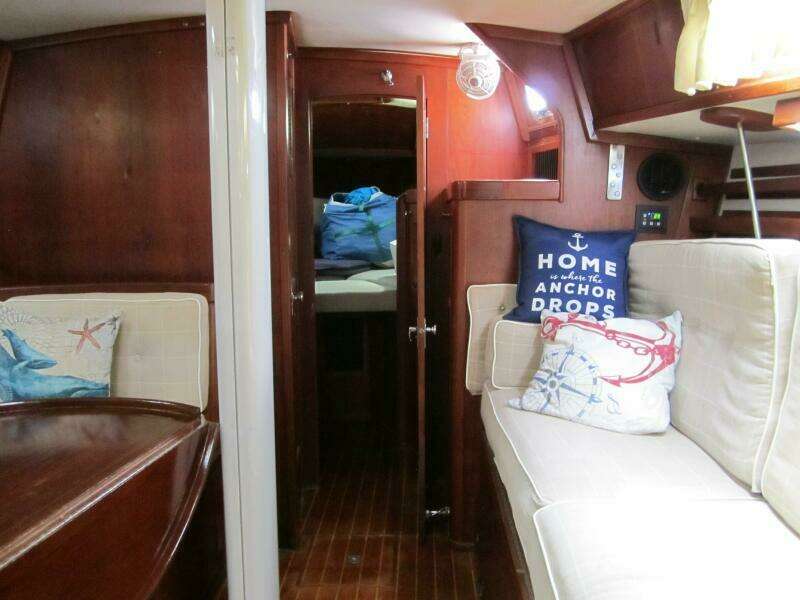 Idem II 38ft Endeavour Yacht For Sale