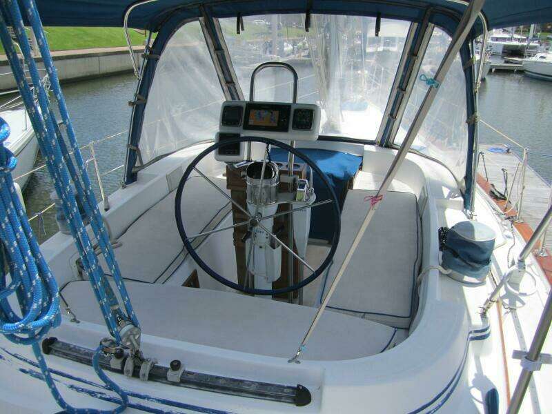 Idem II 38ft Endeavour Yacht For Sale