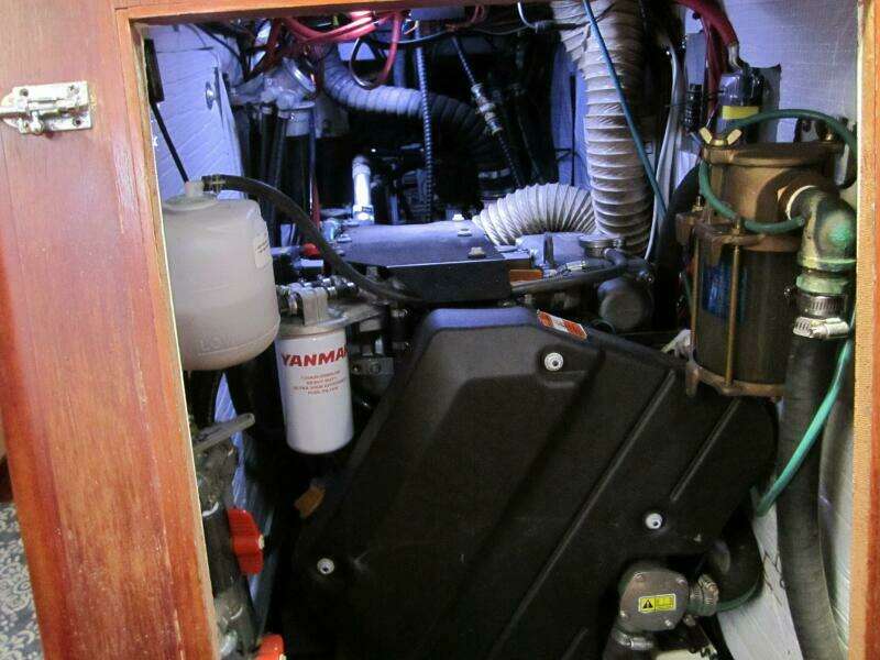 Idem II 38ft Endeavour Yacht For Sale