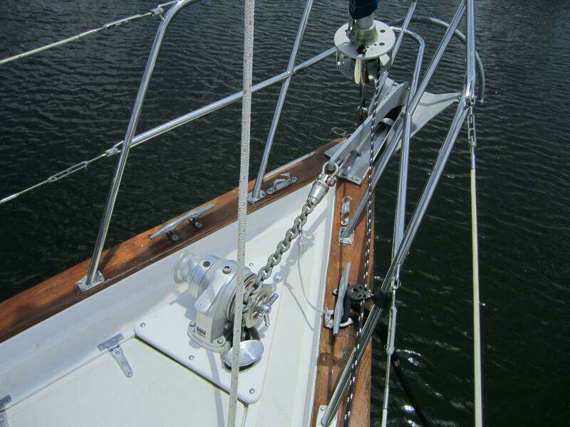 Idem II 38ft Endeavour Yacht For Sale