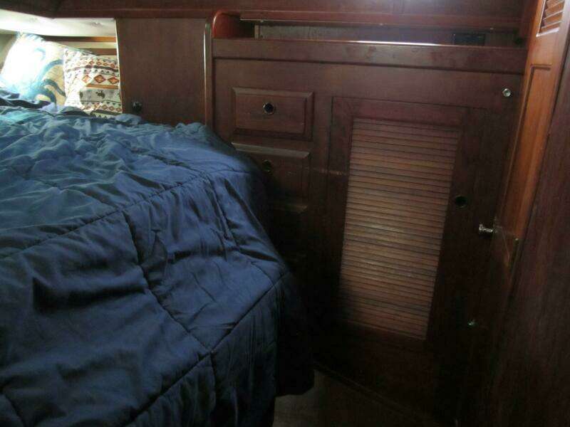 Idem II 38ft Endeavour Yacht For Sale