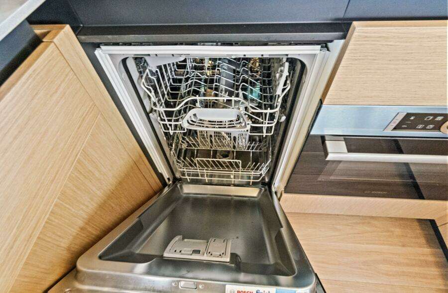 JOAN S RONDEVOUS 52ft Absolute Yacht For Sale