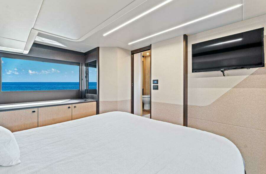 JOAN S RONDEVOUS 52ft Absolute Yacht For Sale