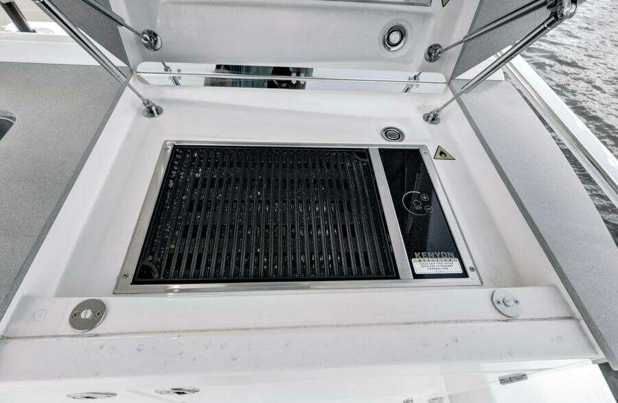 JOAN S RONDEVOUS 52ft Absolute Yacht For Sale