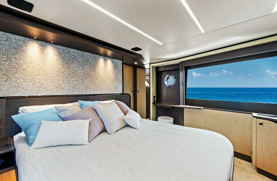 JOAN S RONDEVOUS 52ft Absolute Yacht For Sale