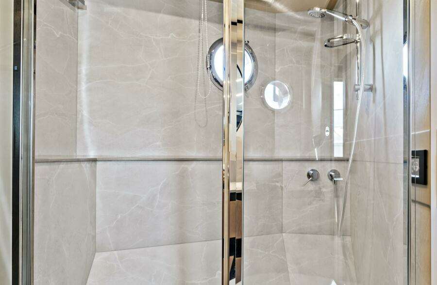 JOAN S RONDEVOUS 52ft Absolute Yacht For Sale