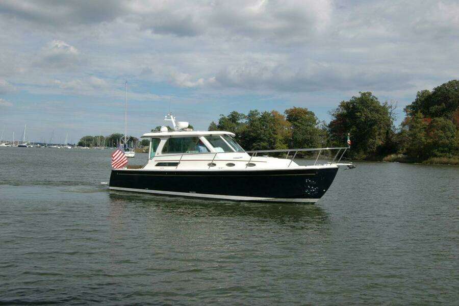 34ft Back Cove Yacht For Sale