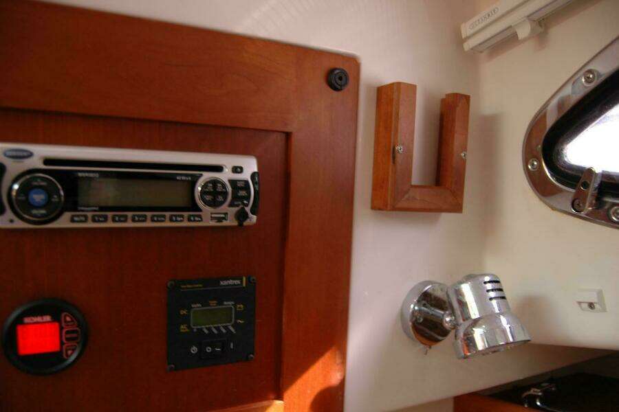 34ft Back Cove Yacht For Sale