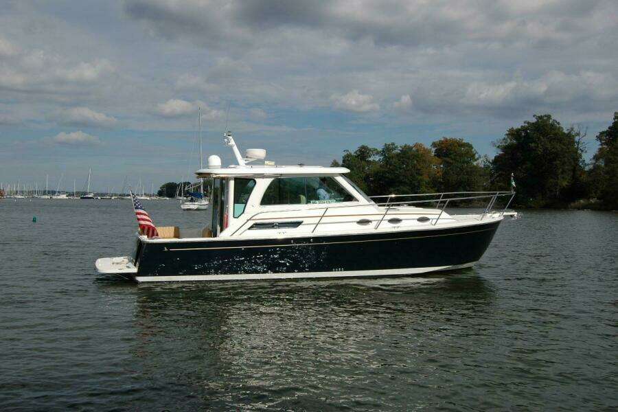34ft Back Cove Yacht For Sale