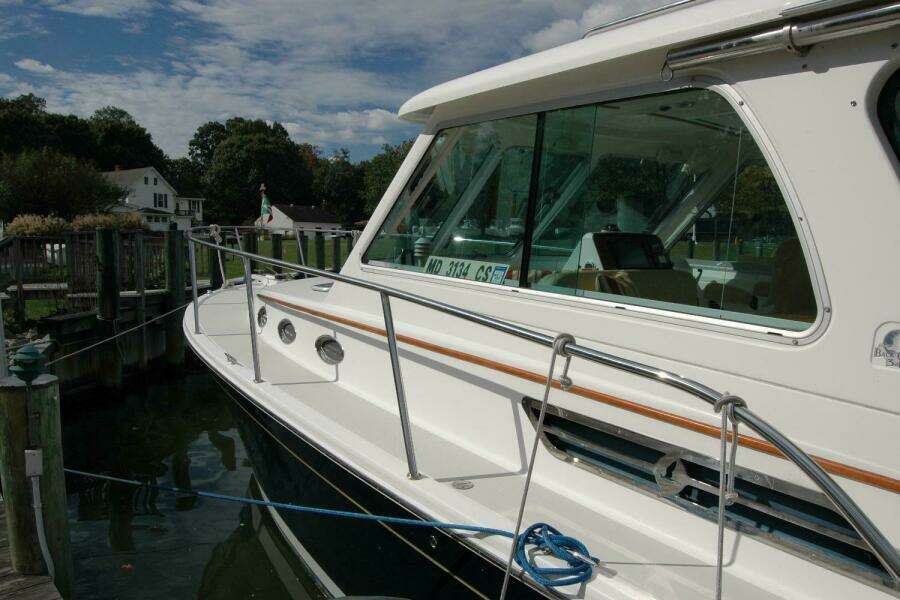 34ft Back Cove Yacht For Sale