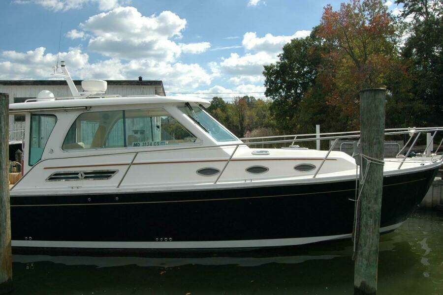34ft Back Cove Yacht For Sale