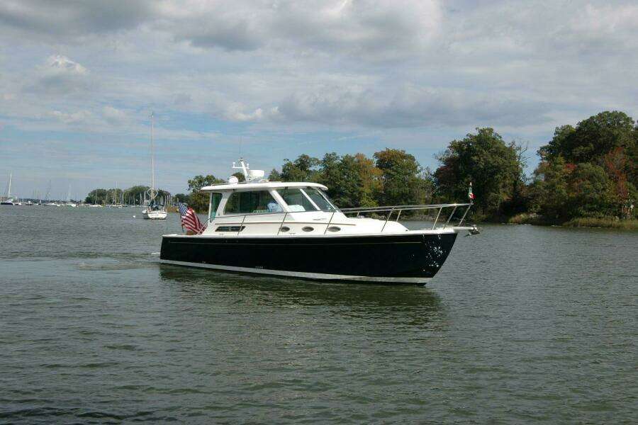 34ft Back Cove Yacht For Sale