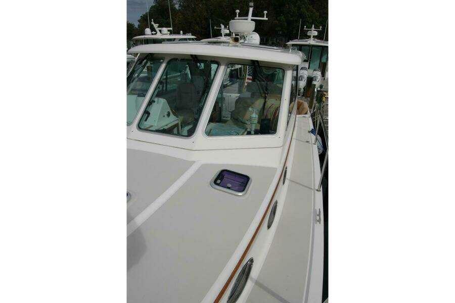34ft Back Cove Yacht For Sale