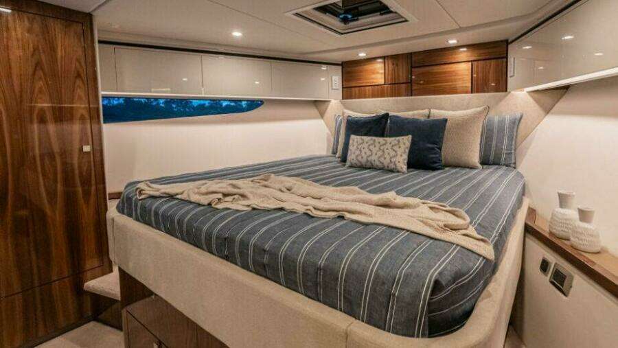 68ft Riviera Yacht For Sale