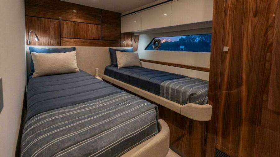 68ft Riviera Yacht For Sale