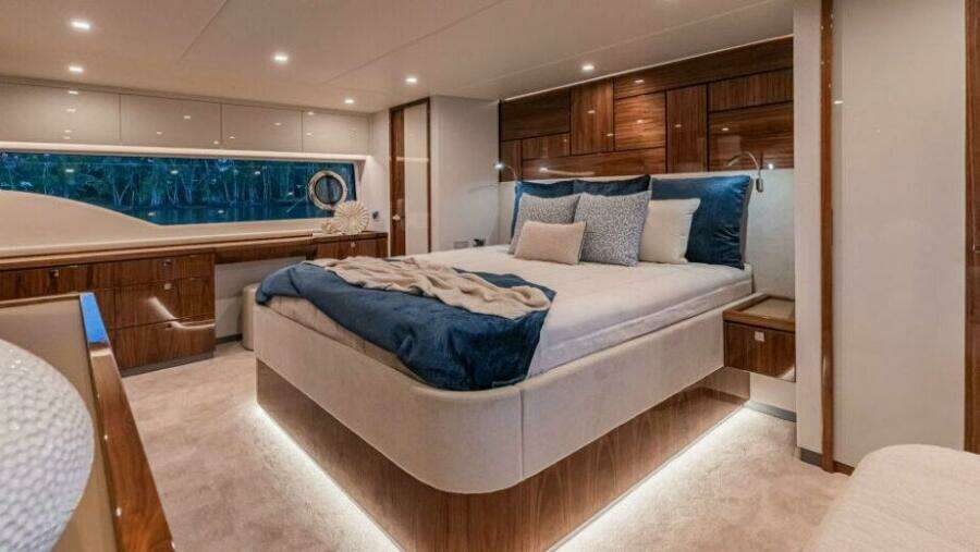 68ft Riviera Yacht For Sale