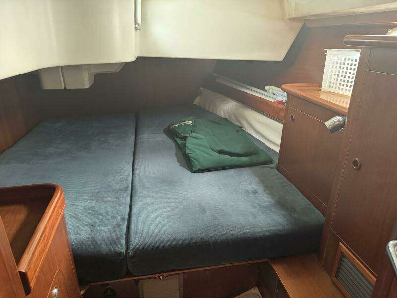 Pura Vida 46ft Beneteau Yacht For Sale