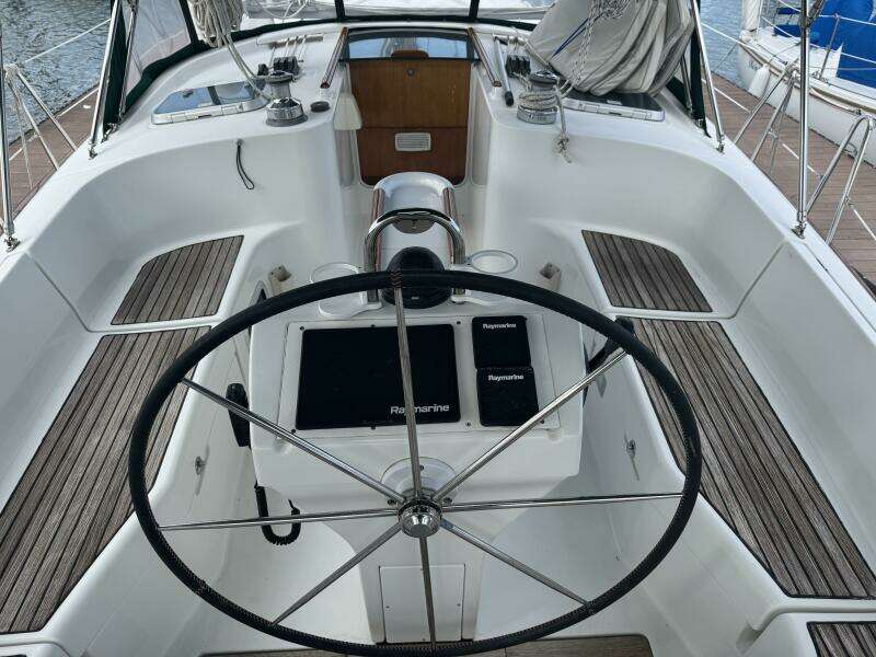Pura Vida 46ft Beneteau Yacht For Sale