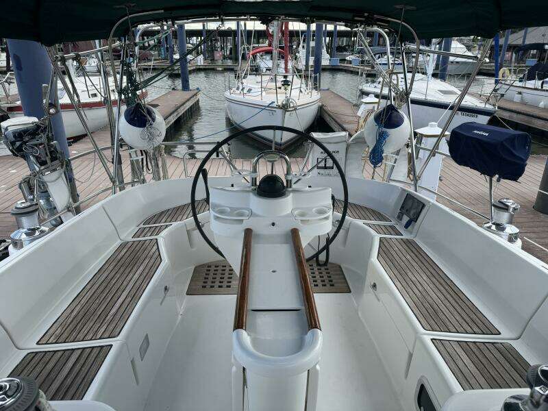 Pura Vida 46ft Beneteau Yacht For Sale