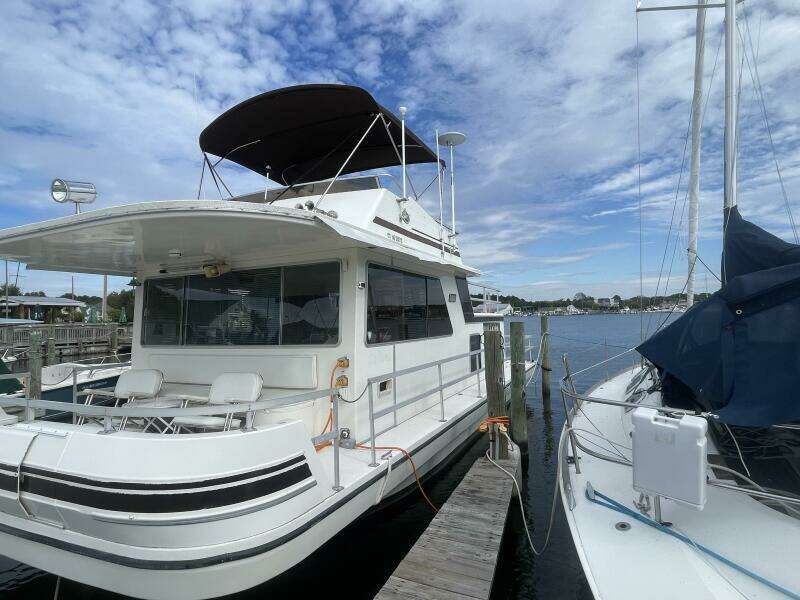 Sea Dog 37ft Gibson Yacht For Sale