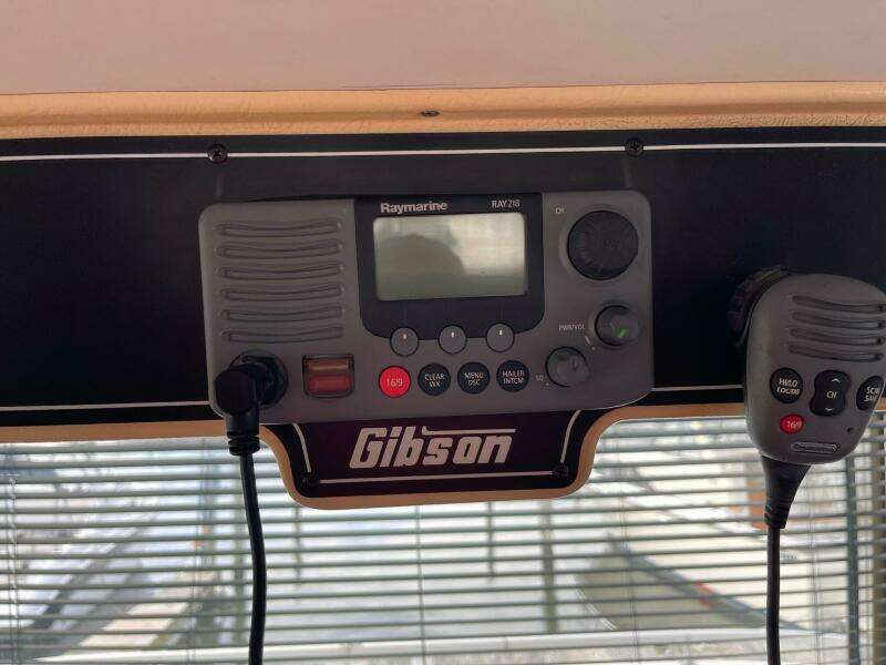 Sea Dog 37ft Gibson Yacht For Sale