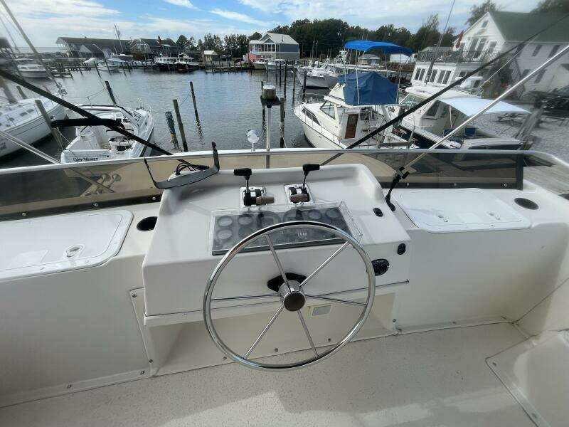 Sea Dog 37ft Gibson Yacht For Sale