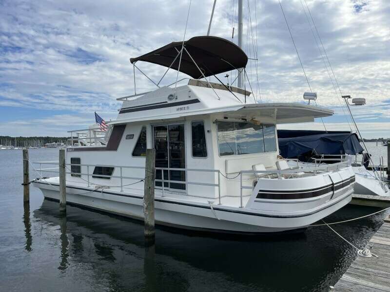 Sea Dog 37ft Gibson Yacht For Sale