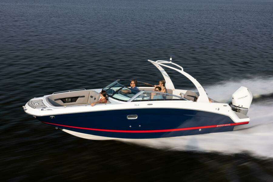 26ft Four Winns Yacht For Sale