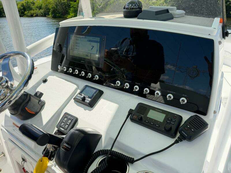 23ft Sportsman Yacht For Sale