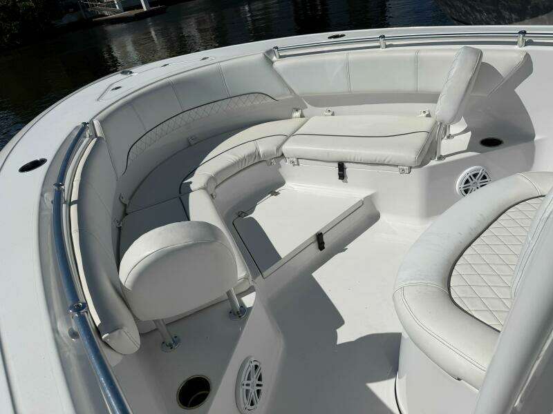23ft Sportsman Yacht For Sale