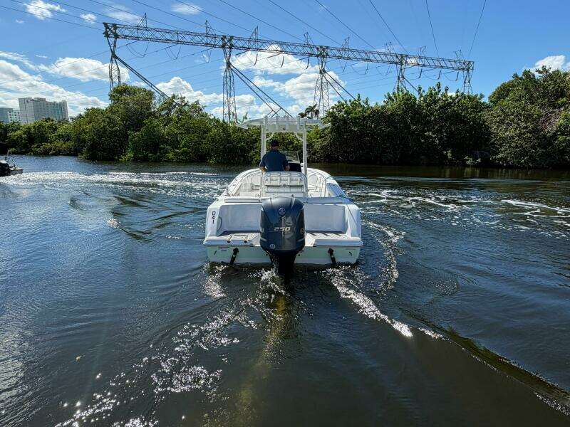 23ft Sportsman Yacht For Sale
