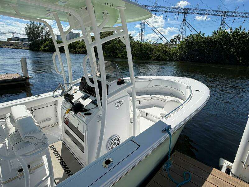 23ft Sportsman Yacht For Sale