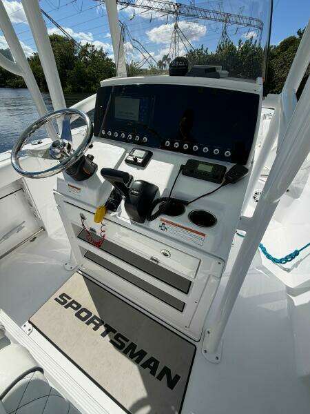 23ft Sportsman Yacht For Sale