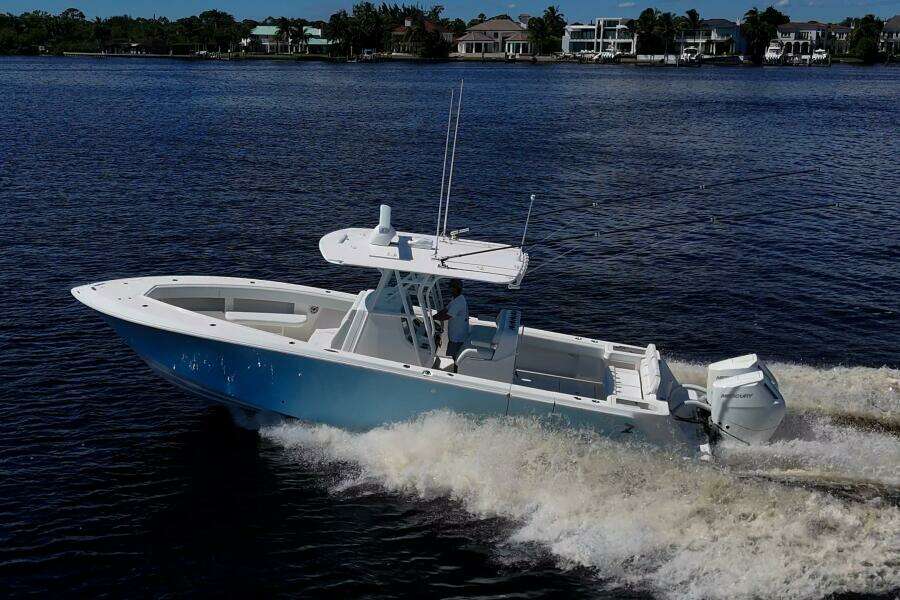 DA BUBBS 31ft SeaVee Yacht For Sale