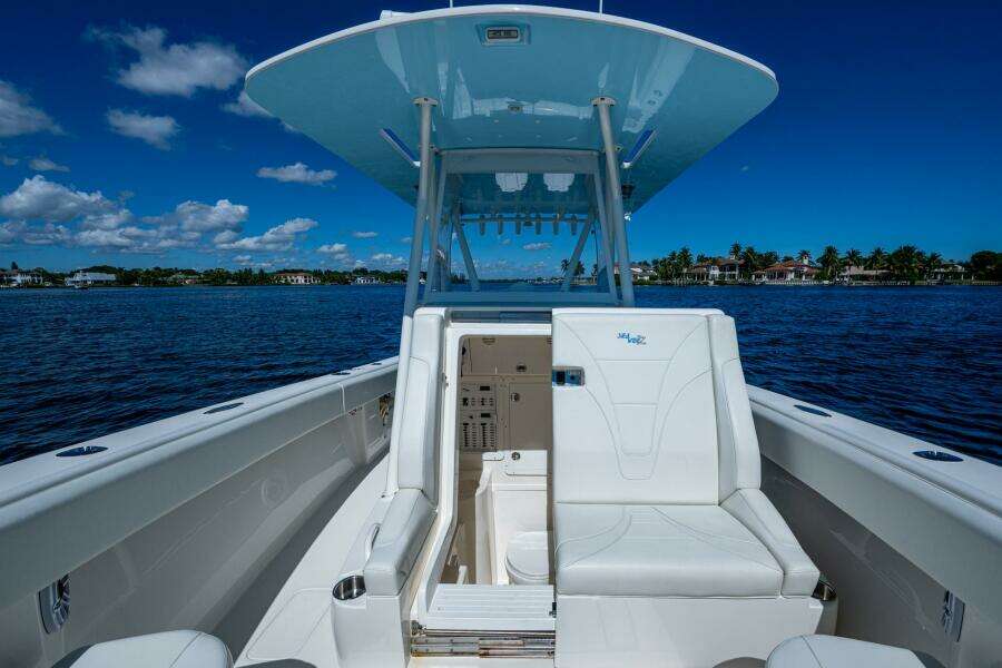 DA BUBBS 31ft SeaVee Yacht For Sale